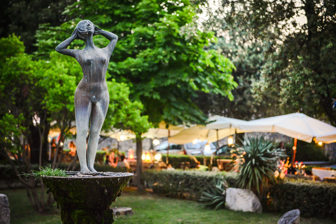 Saturnia-fontana-di-Piazza-Vittorio-Veneto
