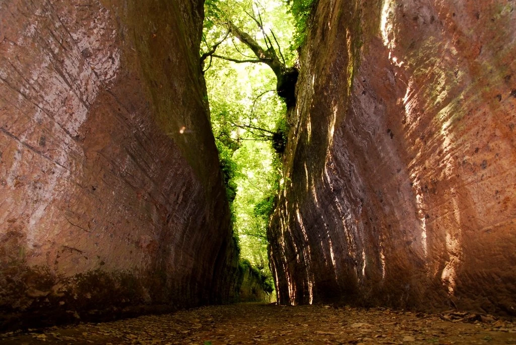 Vie Cave Etrusche